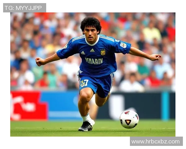 世界足球六号球员风云人物解析 揭秘他们在绿茵场上的传奇表现与贡献